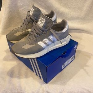 Adidas Retropy E5 Men’s size US 10. Worn once and in great condition. In Box